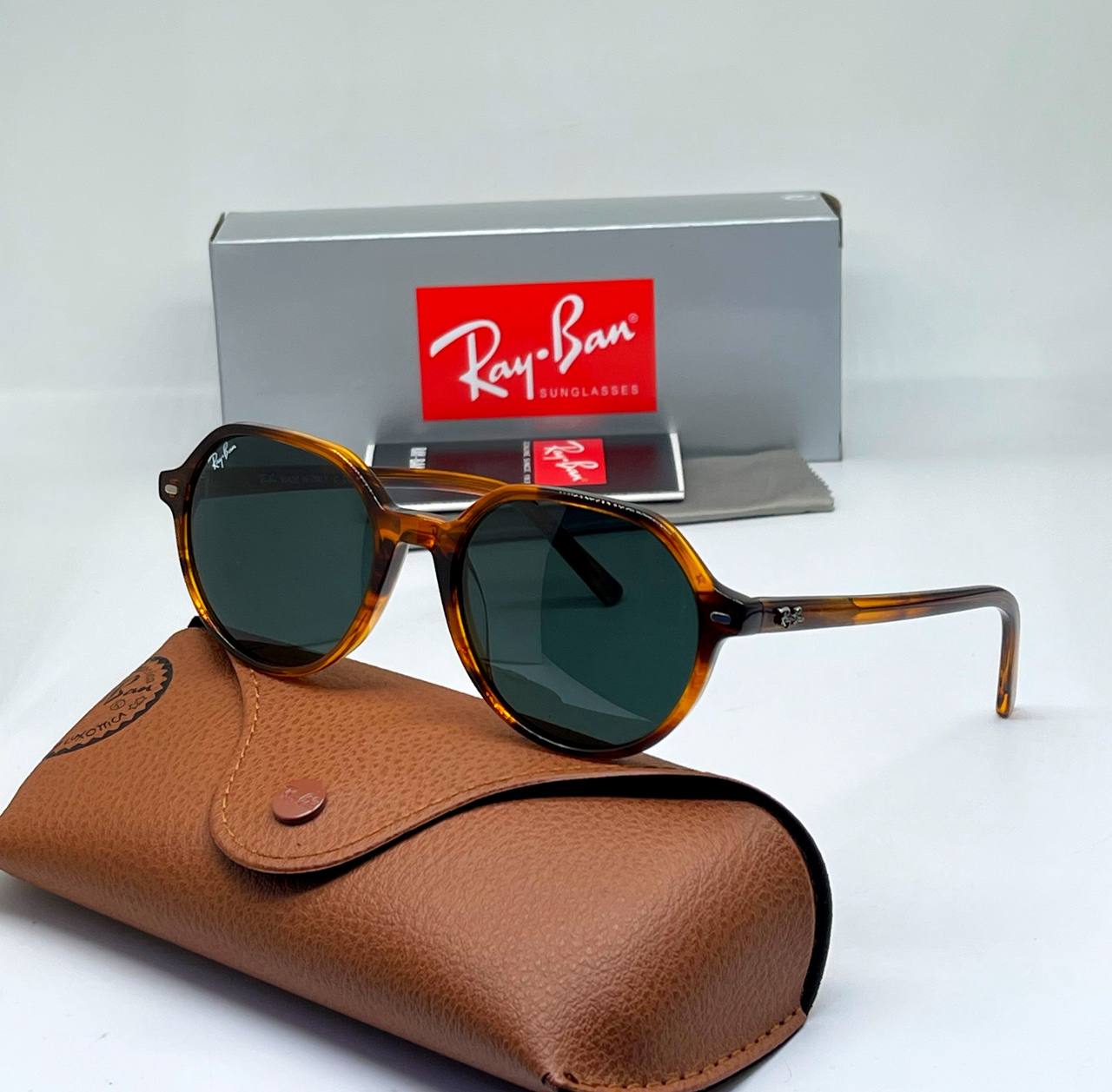 Lunette Solaire Ray Ban RB6944