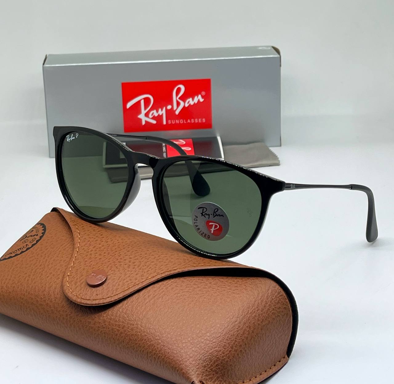 Lunette Solaire Ray Ban RB6843