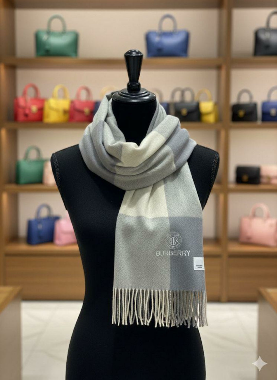 Châle Burberry Nude en laine