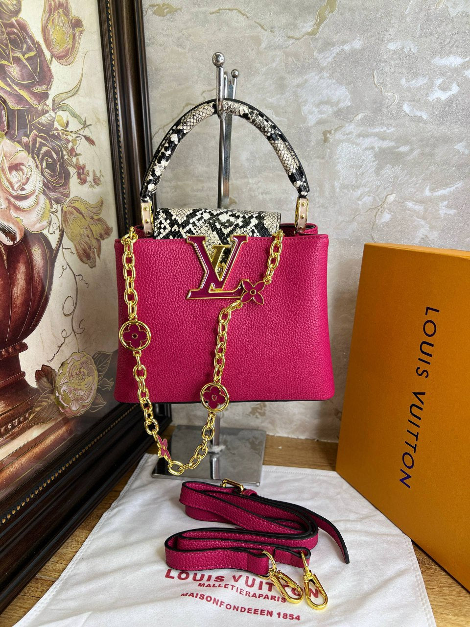 Sac Louis Vuitton Capuccine LV7320