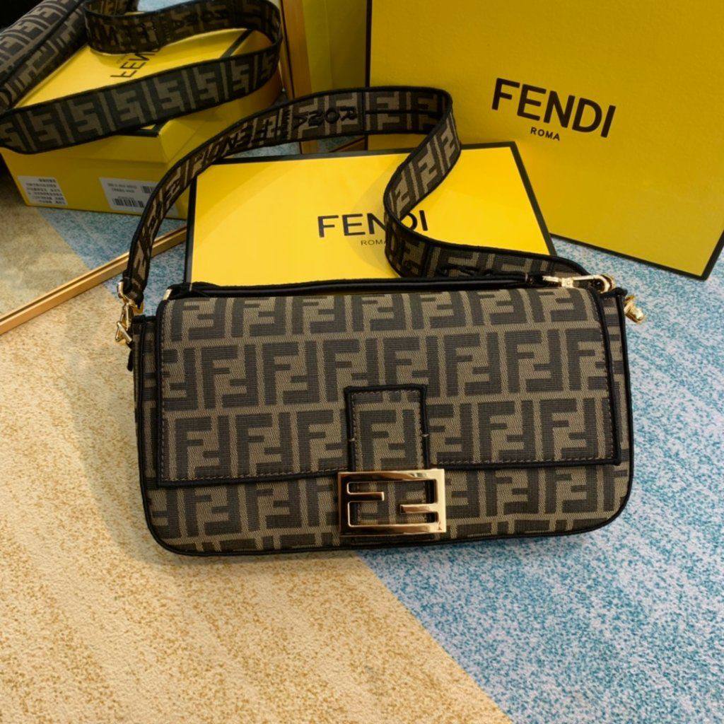 Sac chic Fendi pour Femme