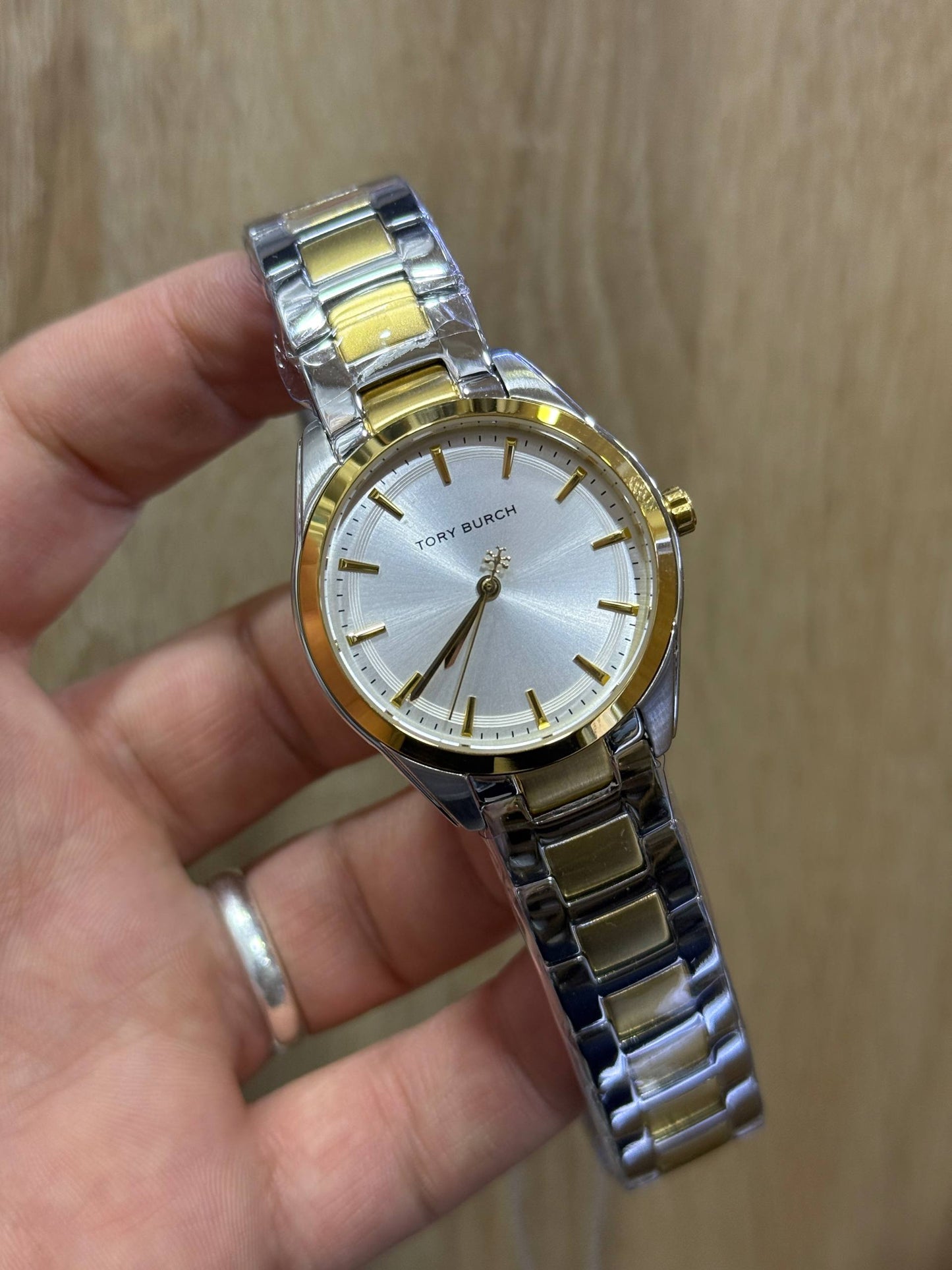 Montre Tory Bursh Bracelet Acier