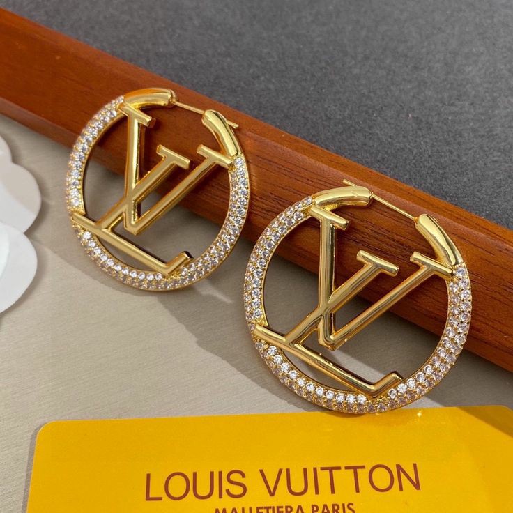 Boucle Louis Vuitton en Acier Inoxydable
