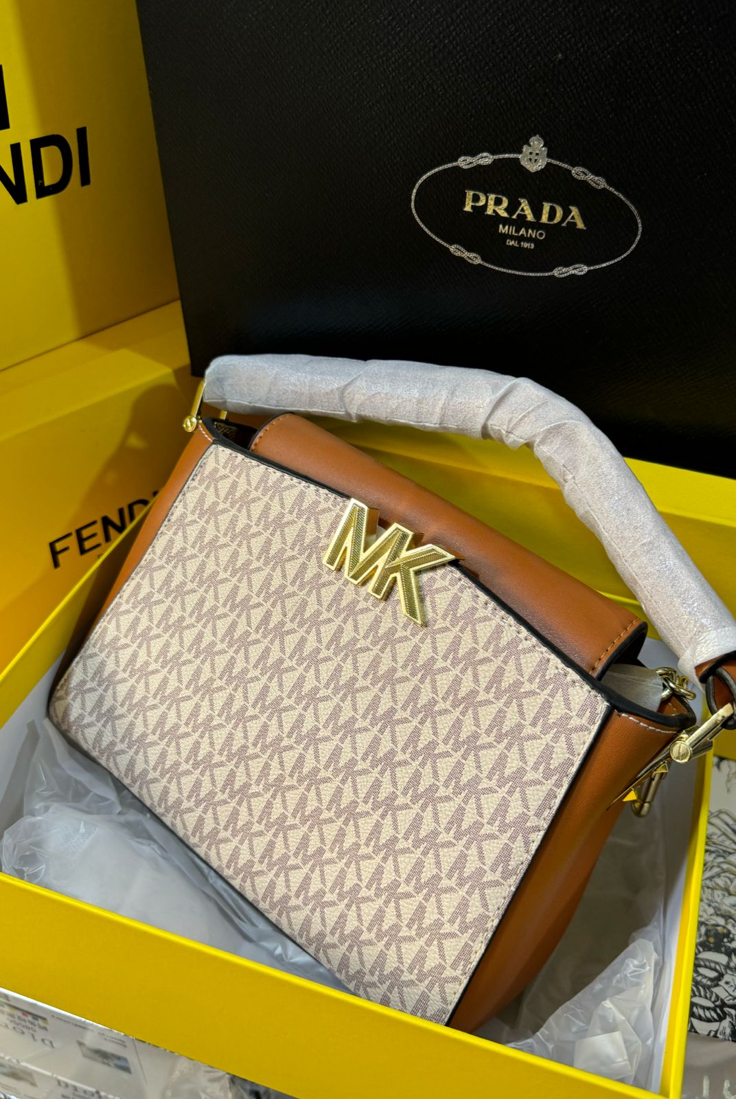 Sac Mickael Kors MK7650
