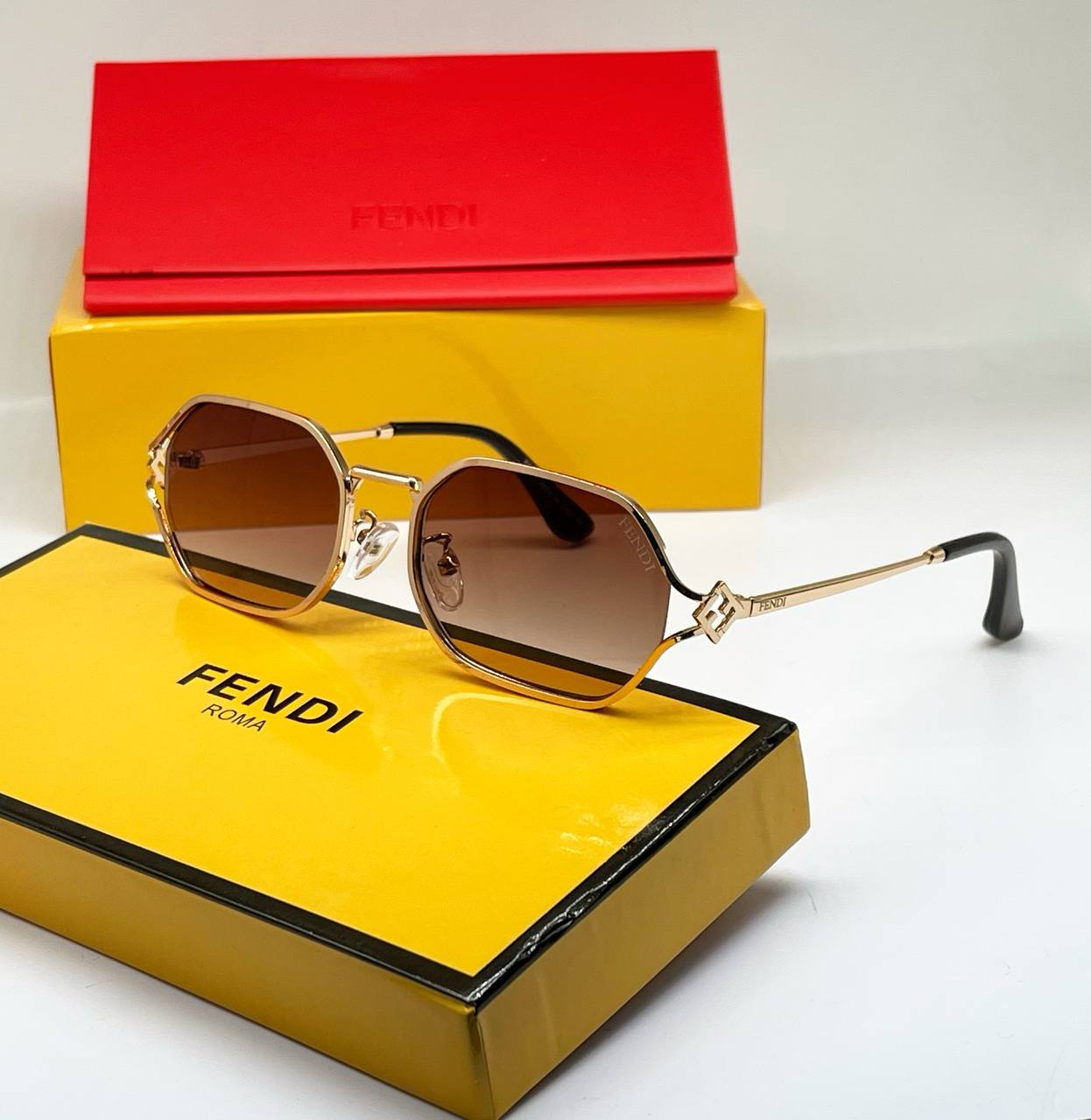 Lunette Solaire Fendi FN8794