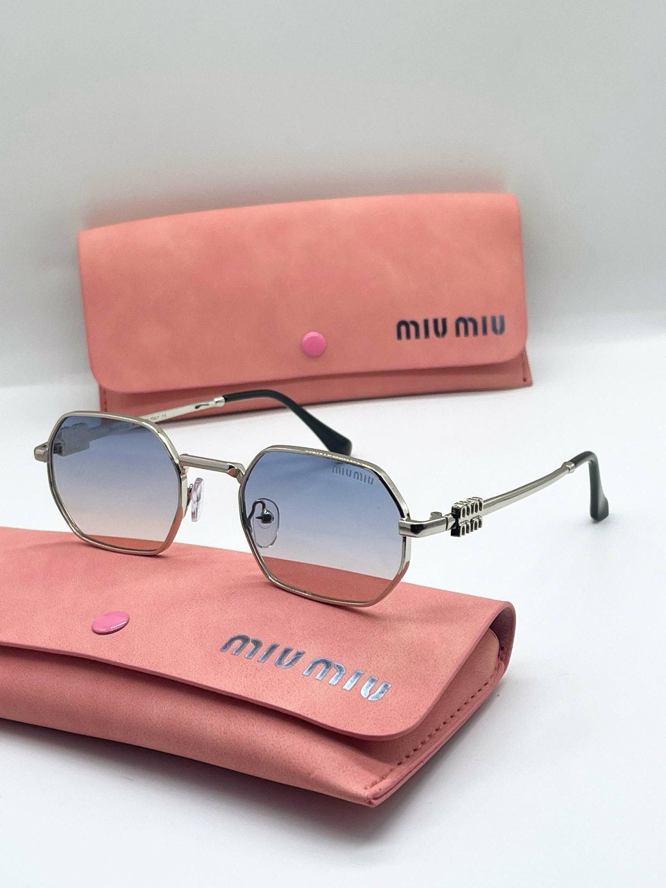 Lunette Solaire Miu Miu MM5420