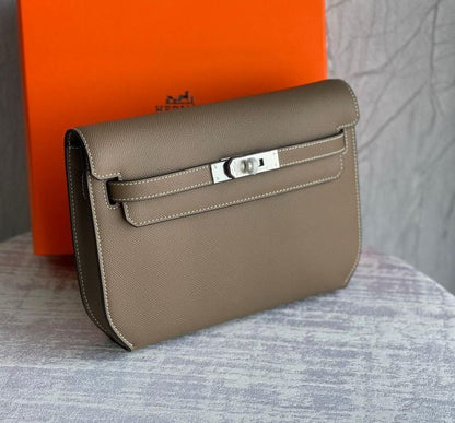 Pochette en vrai cuir Hermès Kelly