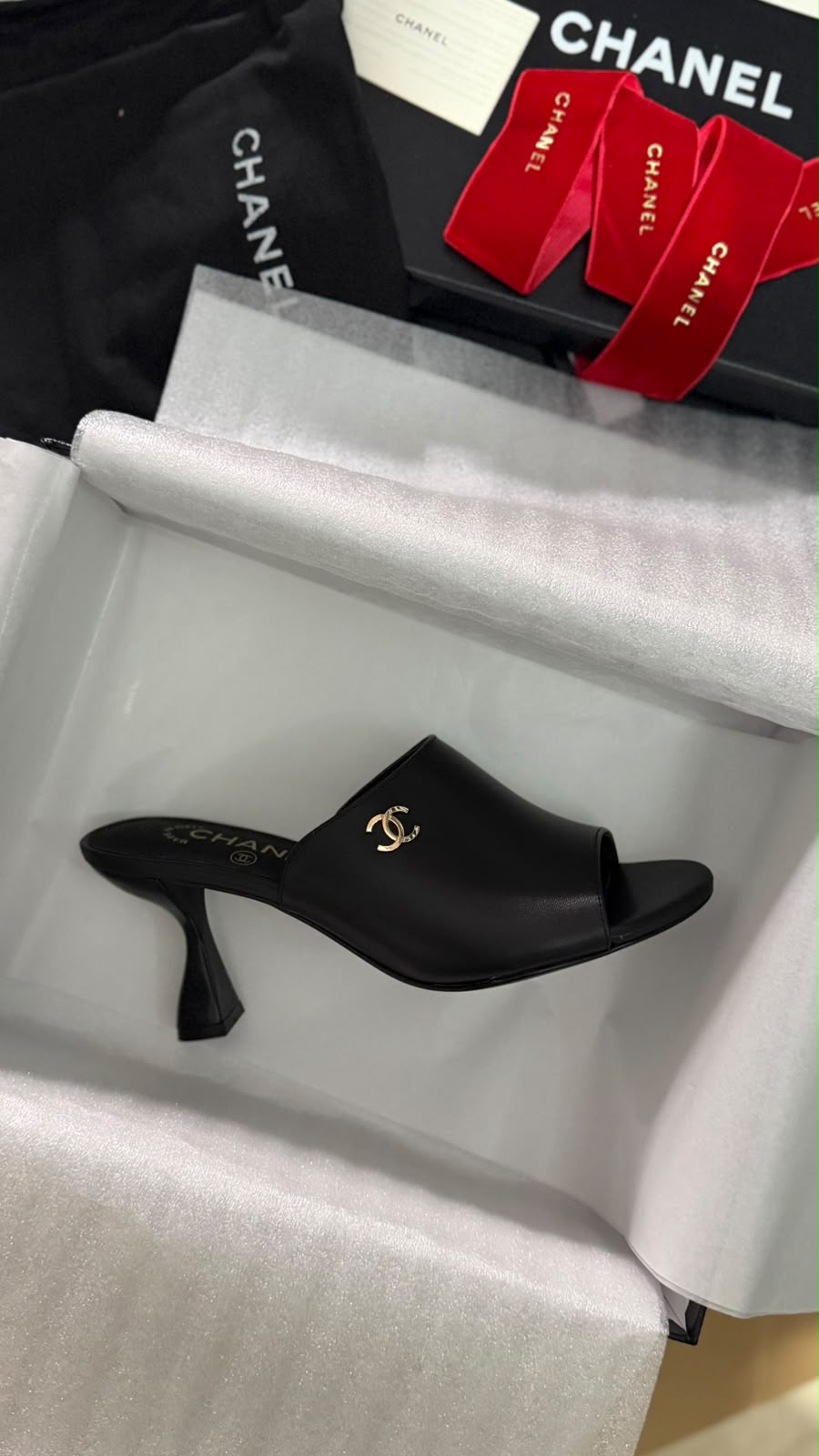 Sandales à talon Chic Chanel en Vrai Cuir Verni