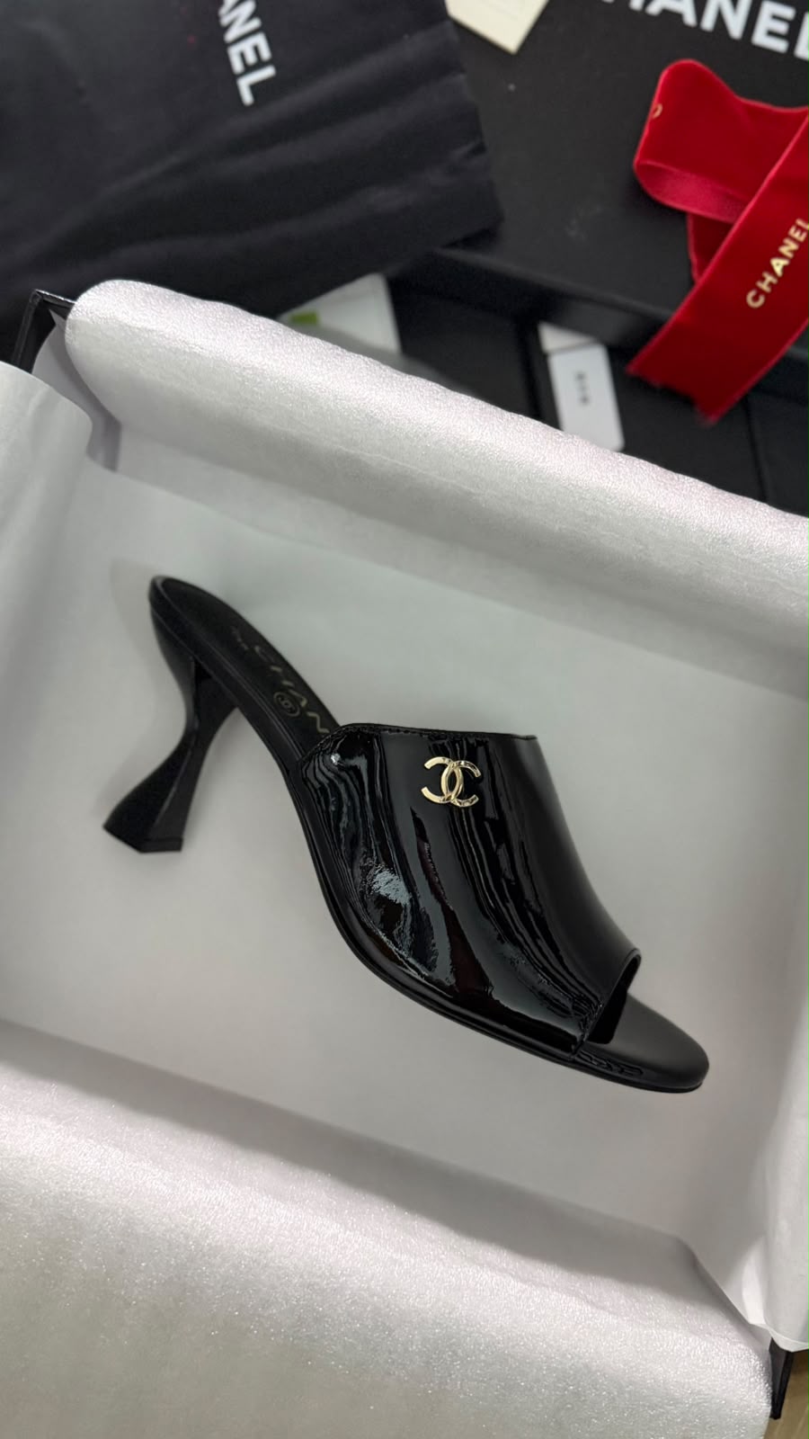 Sandales à talon Chic Chanel en Vrai Cuir Verni