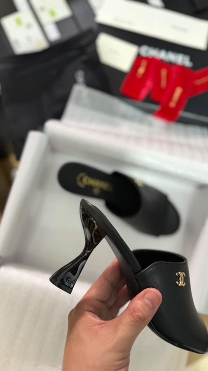 Sandales à talon Chic Chanel en Vrai Cuir Verni