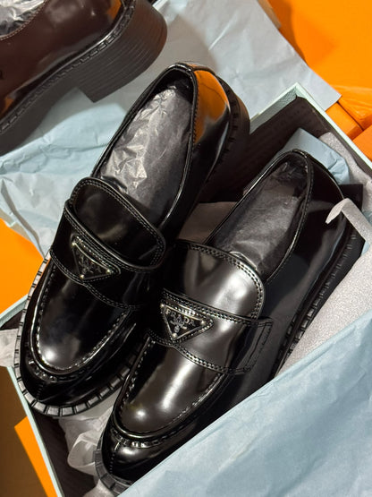 Chaussures Prada en Vrai Cuir