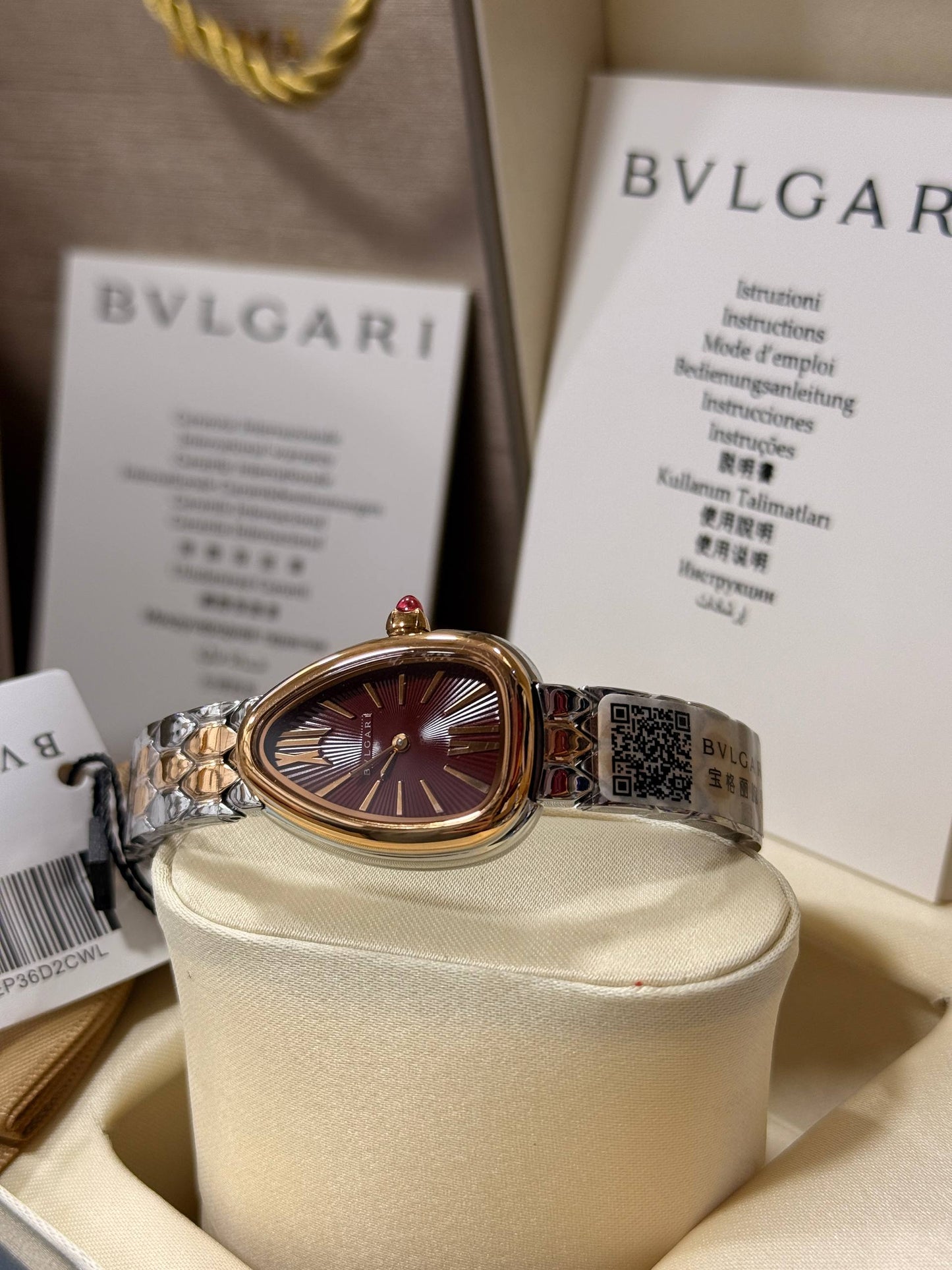 Montre de luxe Bulgari Serpentti avec boite