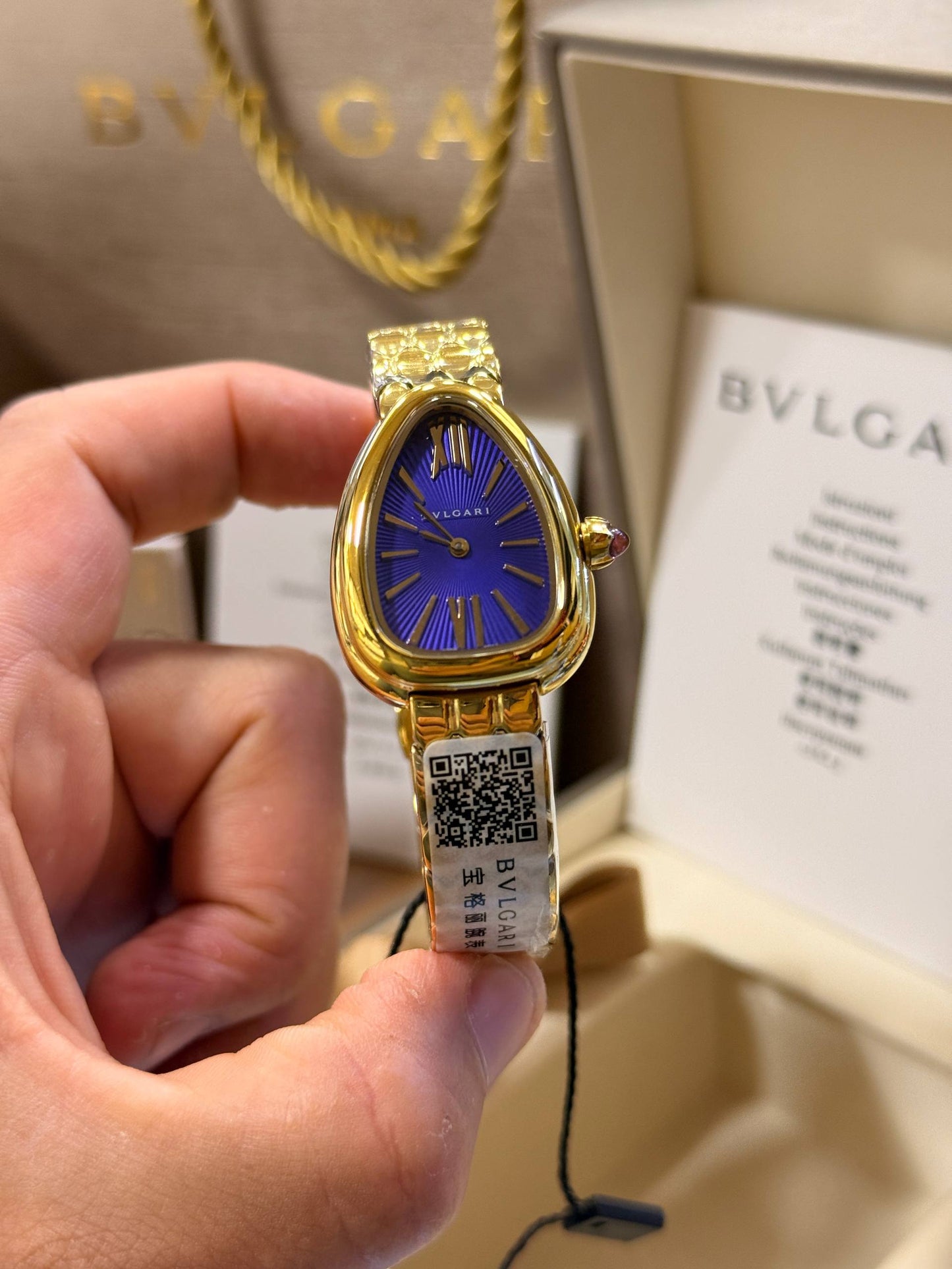Montre de luxe Bulgari Serpentti avec boite
