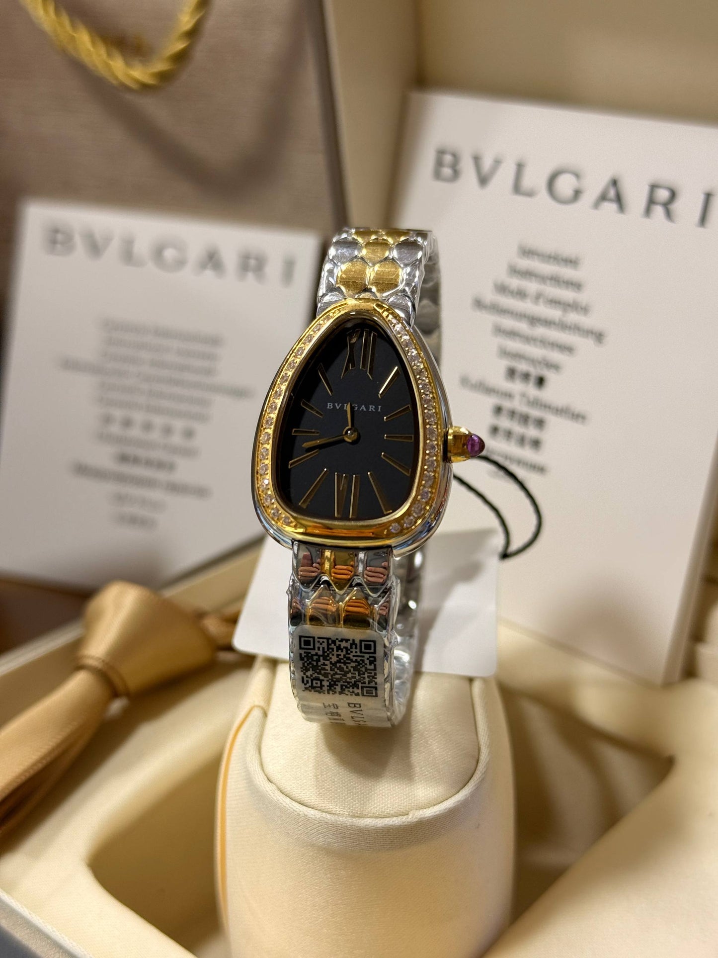 Montre de luxe Bulgari Serpentti avec boite