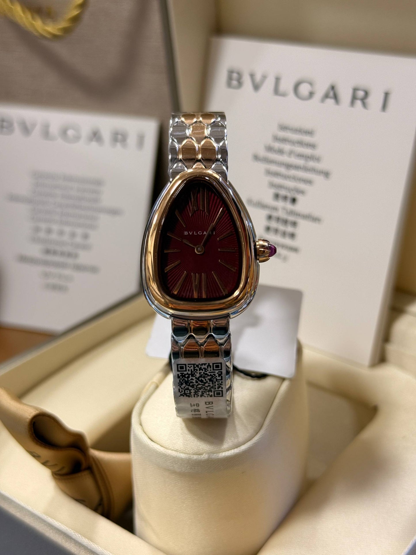 Montre de luxe Bulgari Serpentti avec boite
