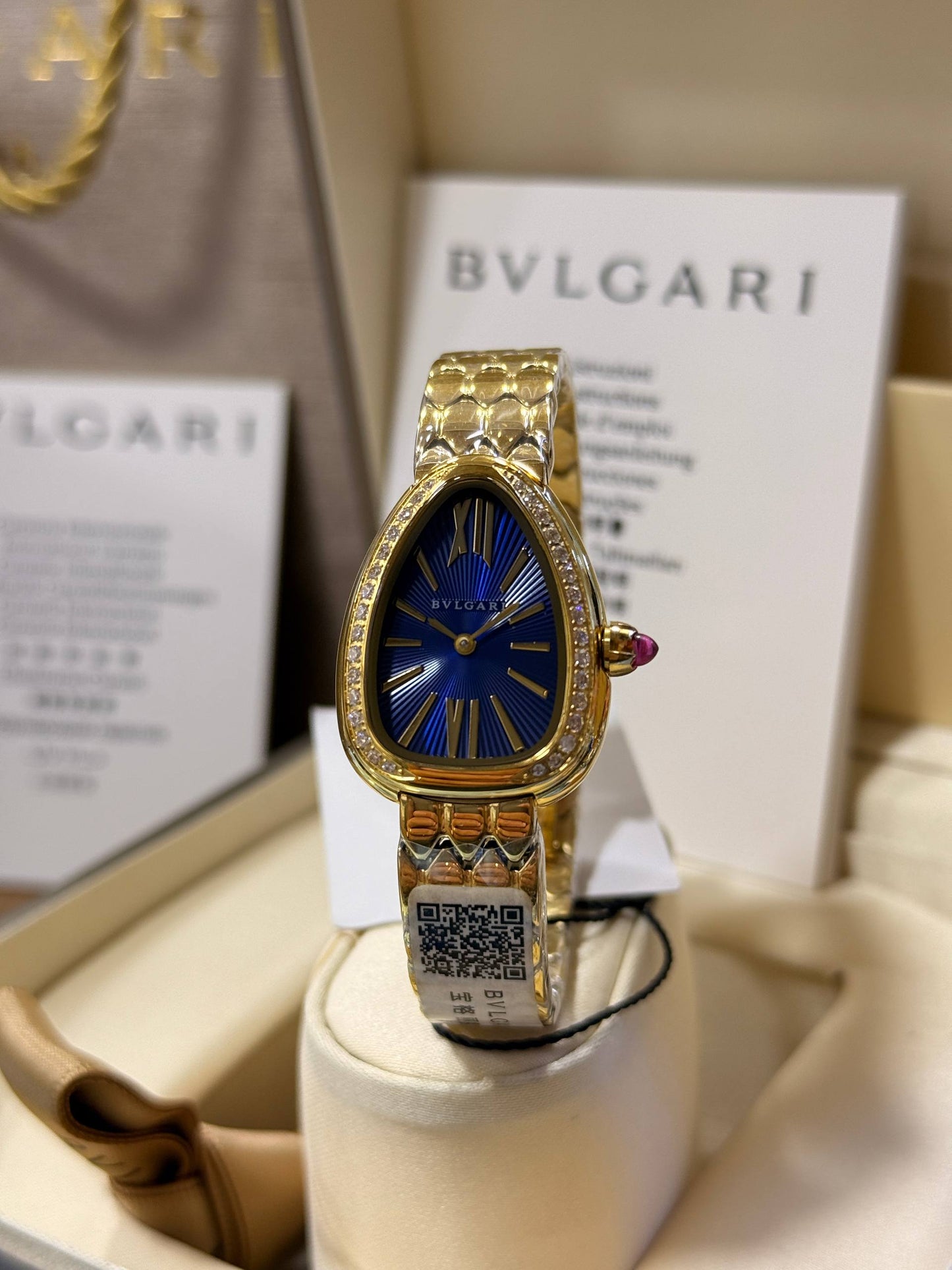 Montre de luxe Bulgari Serpentti avec boite
