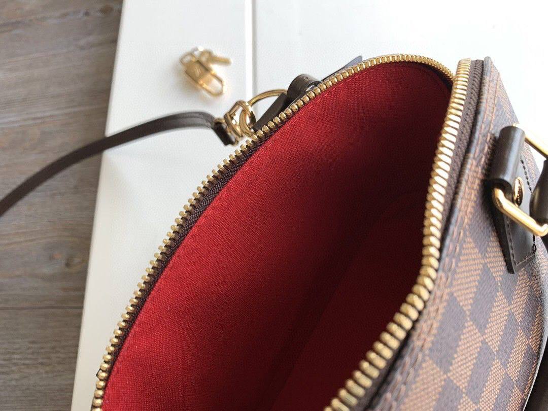 Sac Louis Vuitton Alma Cuir