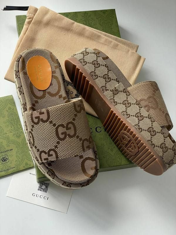 Sandale Compensé Gucci en Cuir