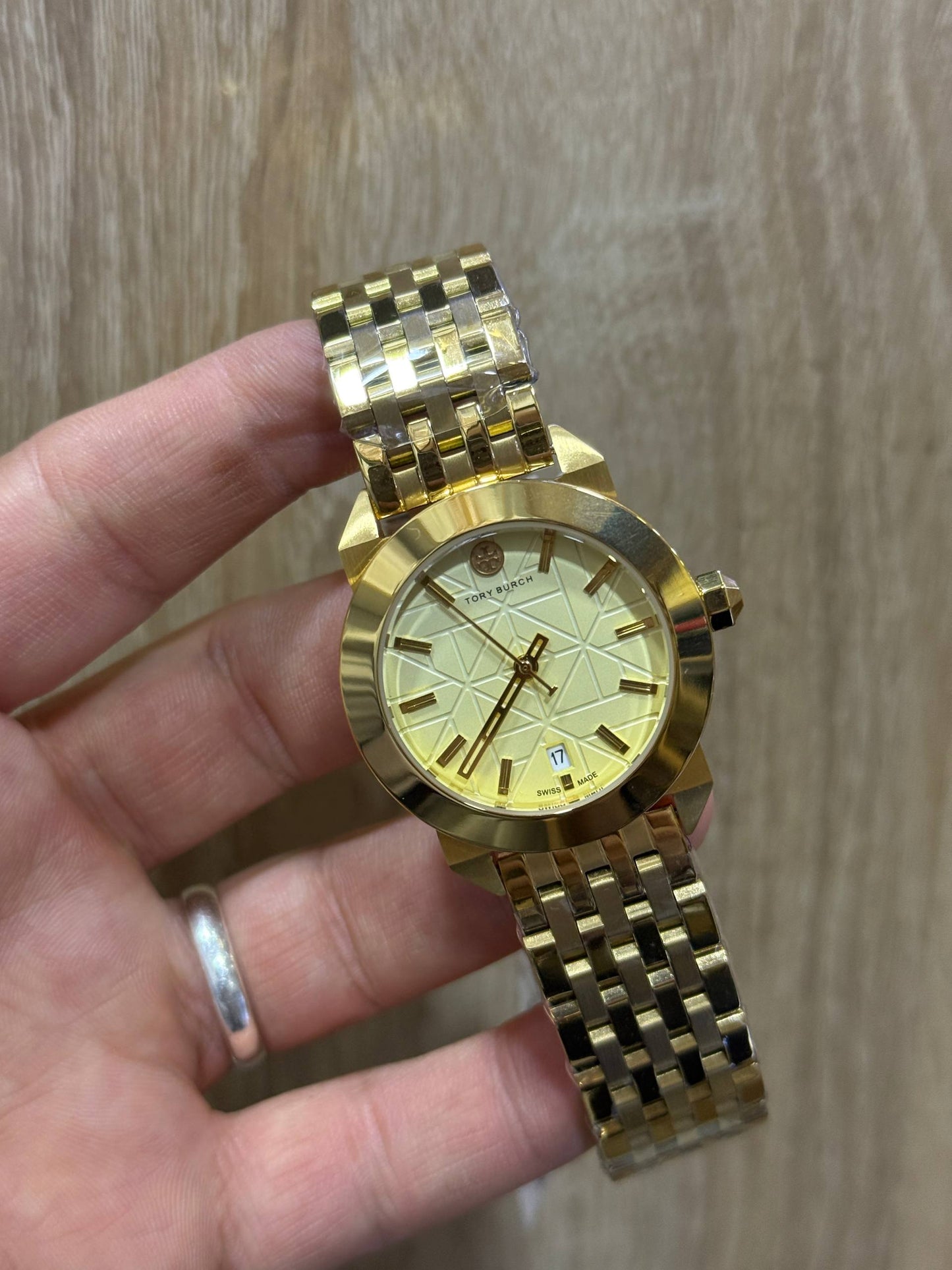 Montre Tory Bursh