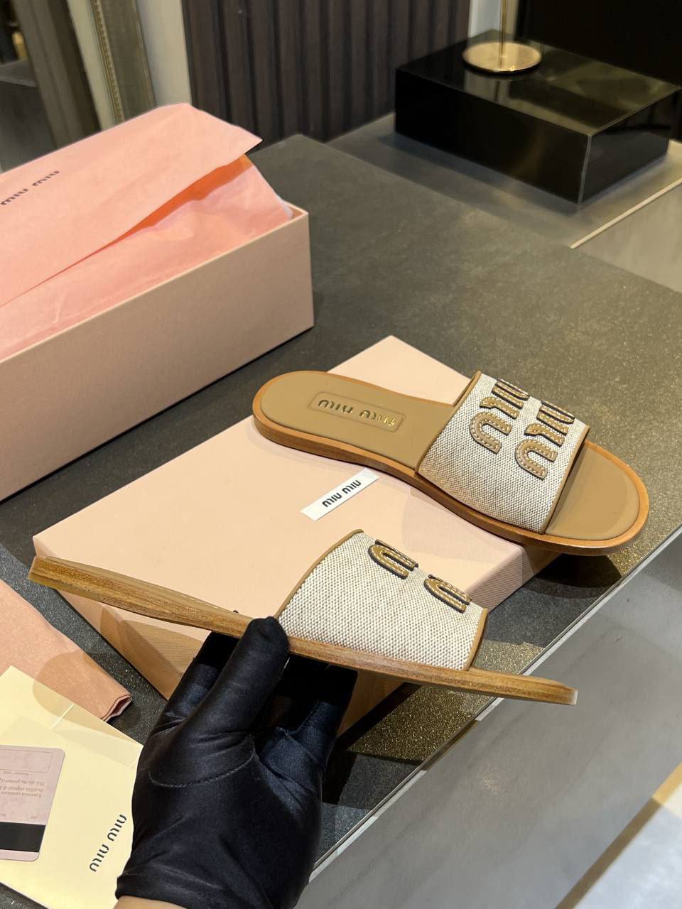 Sandale Chic Miu Miu