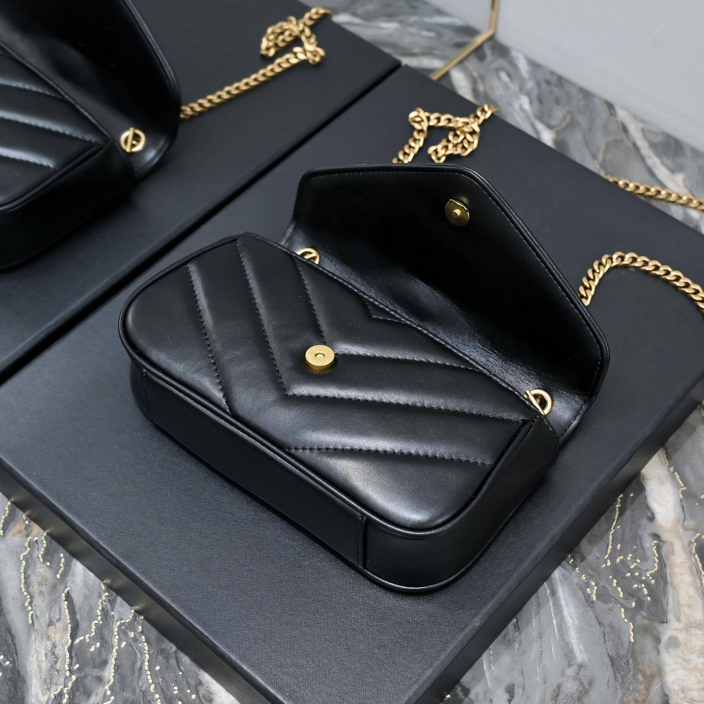 Sac Chic Yves Saint Laurent loulou