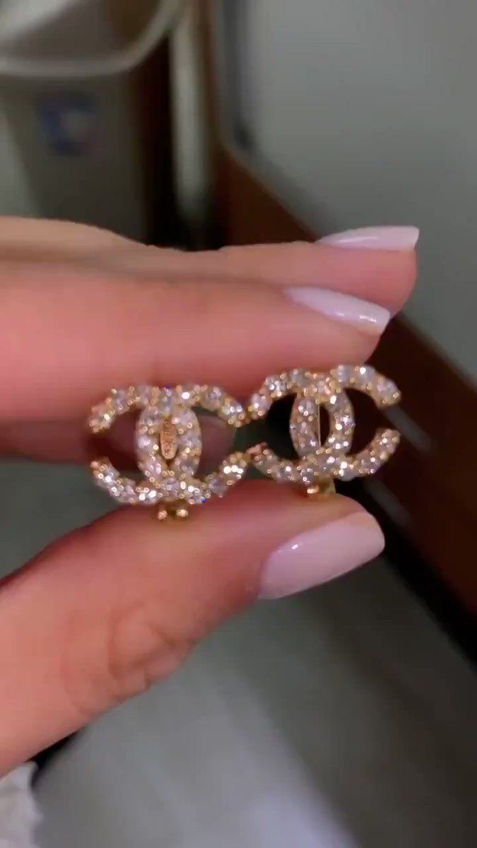 Boucle Chanel de Luxe Inoxydable