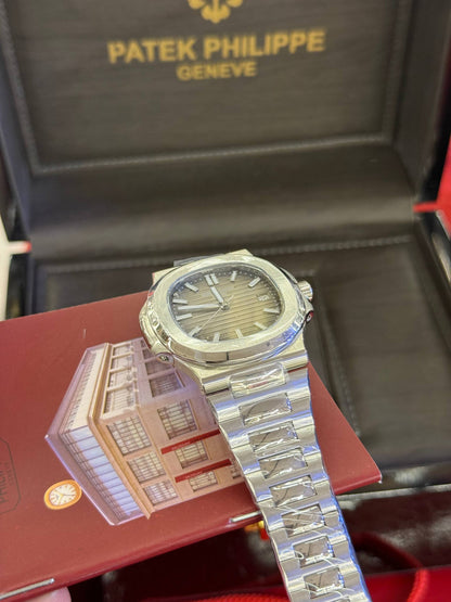 Montre Patek Philippe Extra Plate