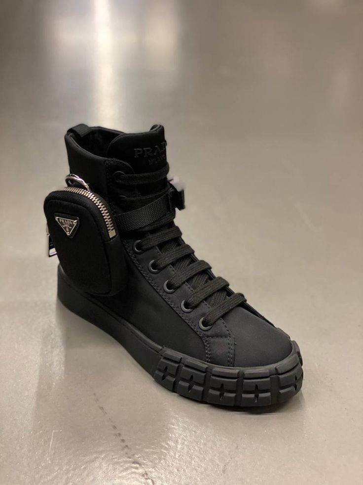 Sneakers Prada A pochette