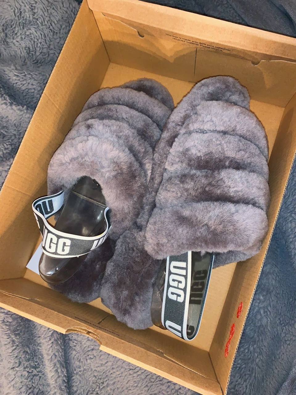 Pantoufles UGG en Couleurs