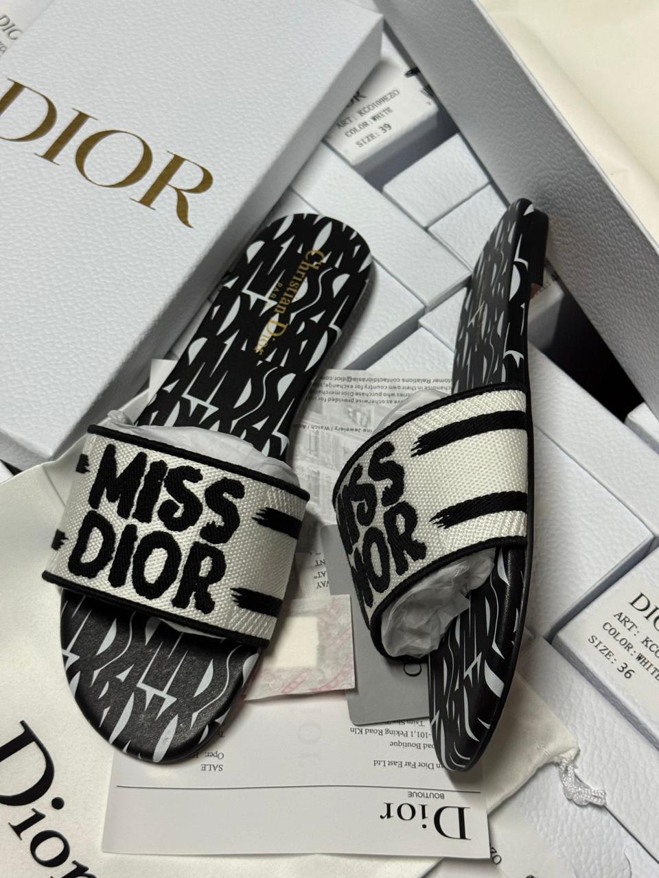 Sandale Chic Christian Dior Miss Dior Plat