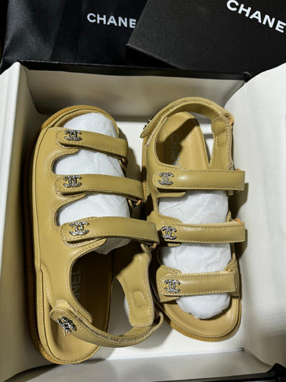 Sandale Chanel â Scratch en Vrai Cuir