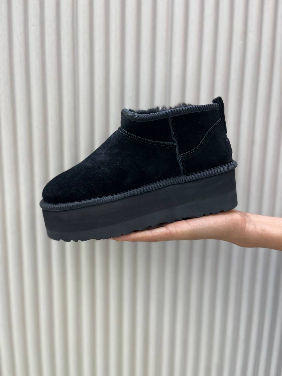 Bottine Classique UGG a Platform