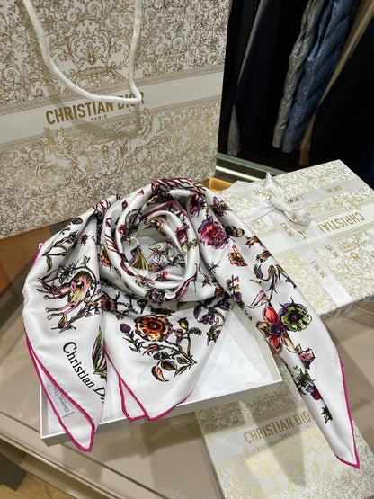Foulard Christian Dior en Vrai Soie 90/90 cm