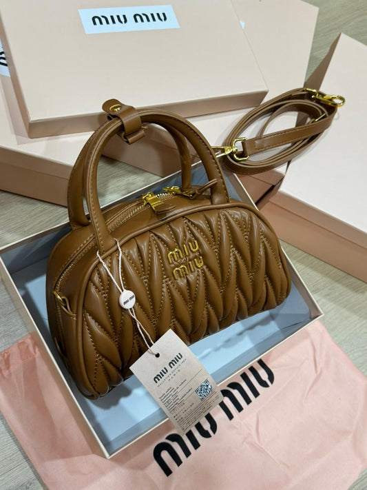 Sac Miu Miu avec Boite MM9875