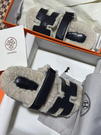 Pantoufle Mule Hermès en Shearling et daim