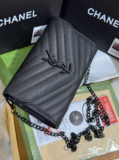 Pochette Yves Saint Laurent A Chaînette