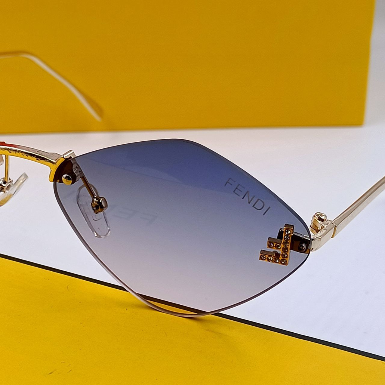 Lunette Solaire Fendi