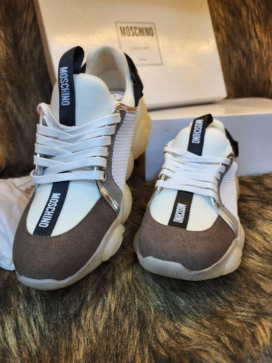 Sneakers Moschino pour Femme