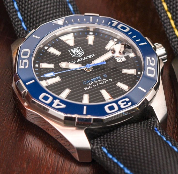 Montre Tag Heuer Aquaracer Calibre 5