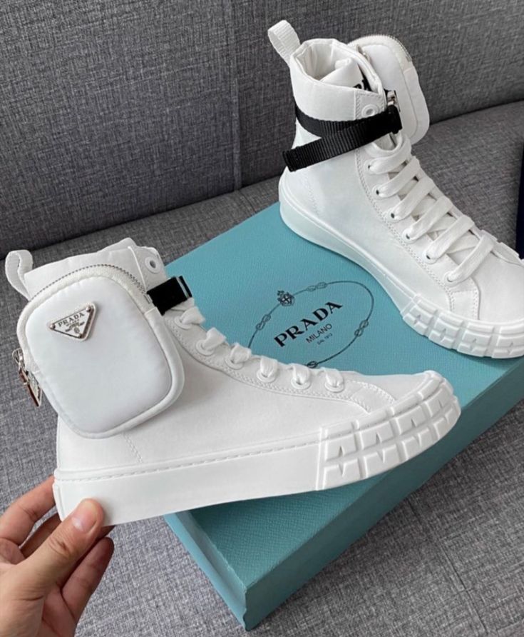 Sneakers Prada A pochette