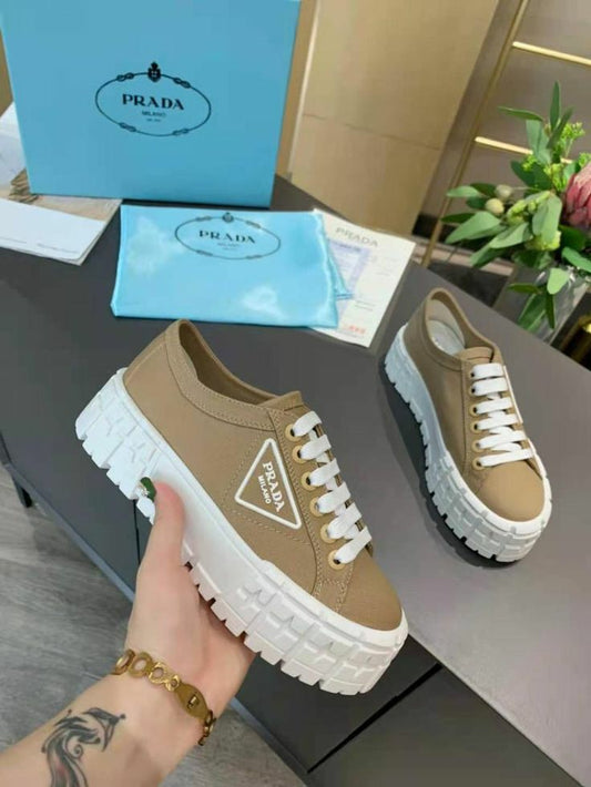 Espadrille Prada en Couleurs
