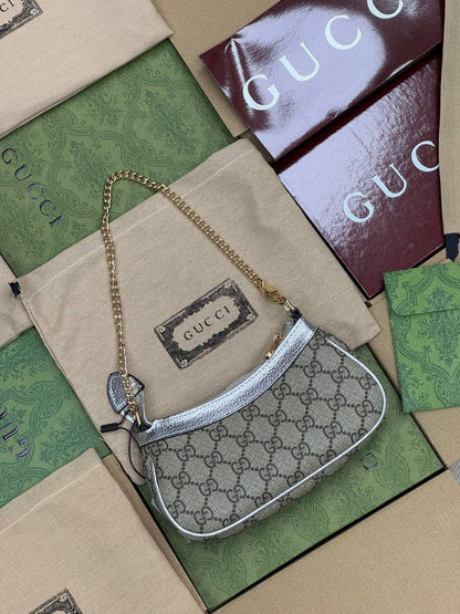Sac Chic Gucci à détail Argenté