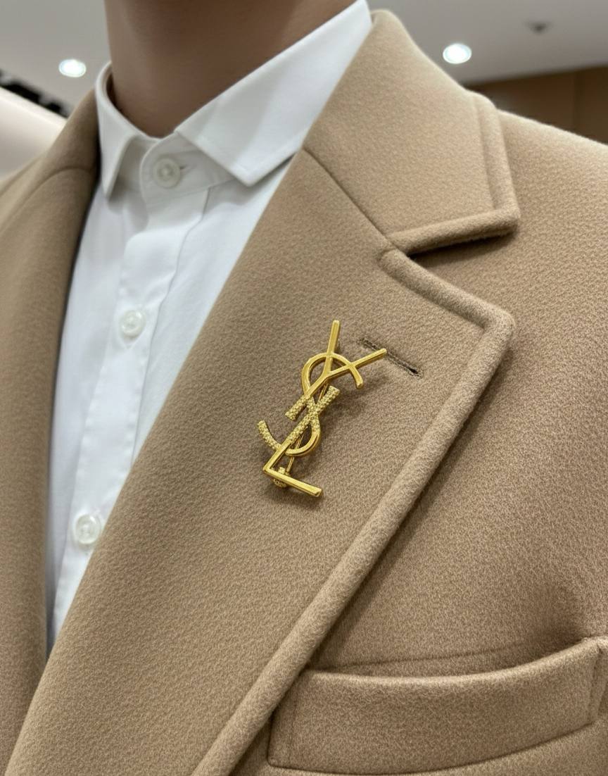 Broche Yves Saint Laurent Inoxydable