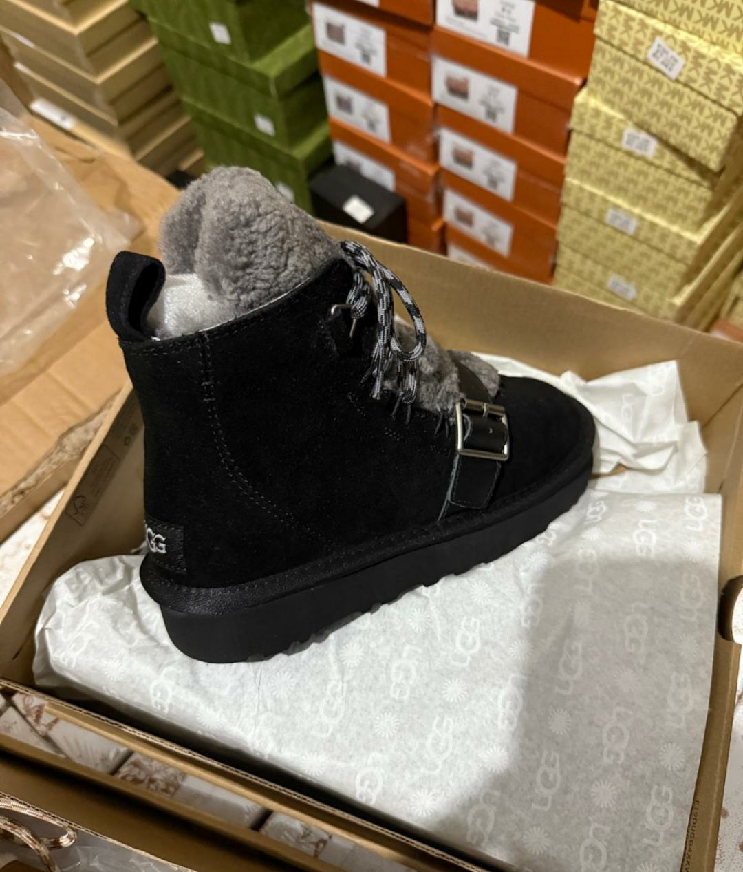 UGG Bottines fourrées à boucle & Lacets Tendance