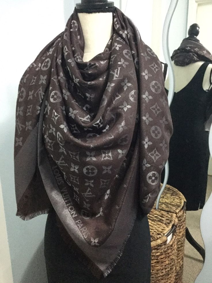 Foulard Chic Louis Vuitton
