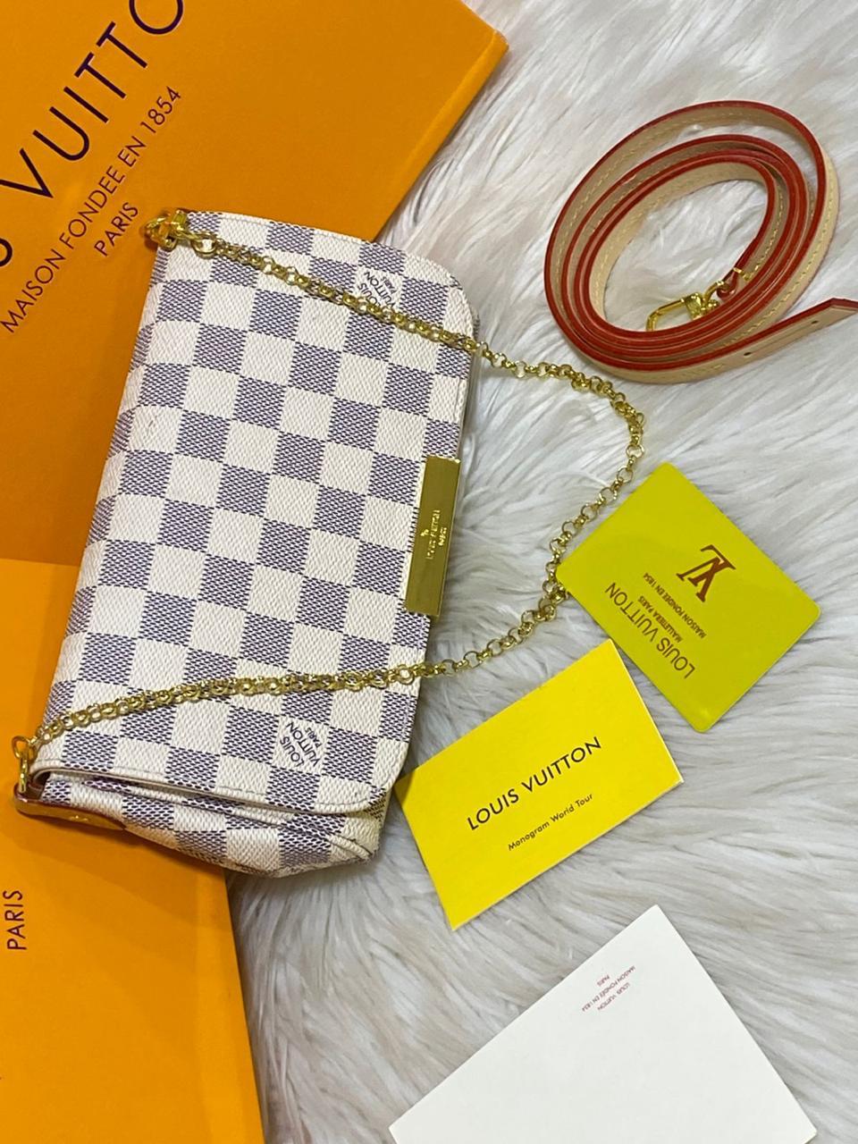 Sac Pochette Louis Vuitton à Bandoulière