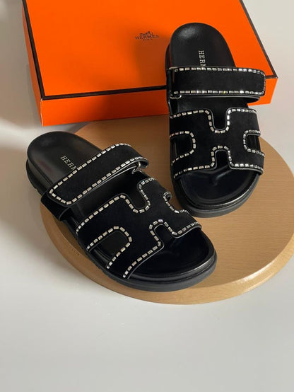Sandale Hermès Chypre en Velours Noir avec Strass