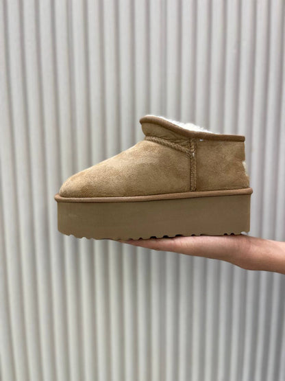 Bottine Classique UGG a Platform