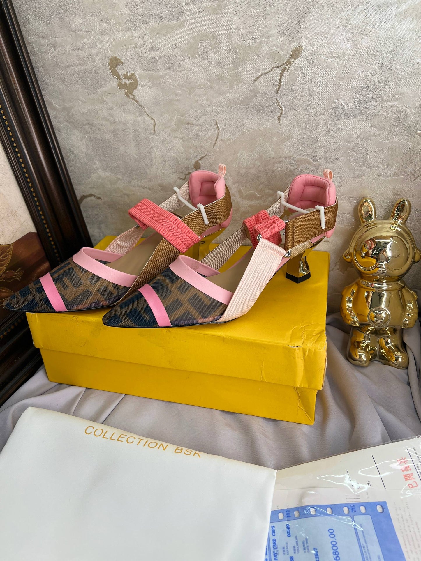 Sandale De Luxe Fendi en Couleurs