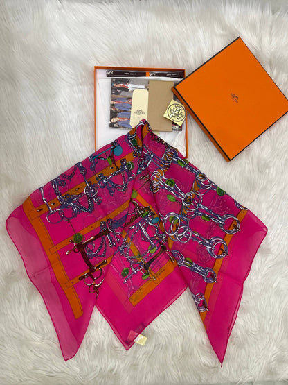 Foulard Hermès Avec boite 90/90